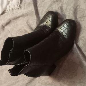 Womans boots